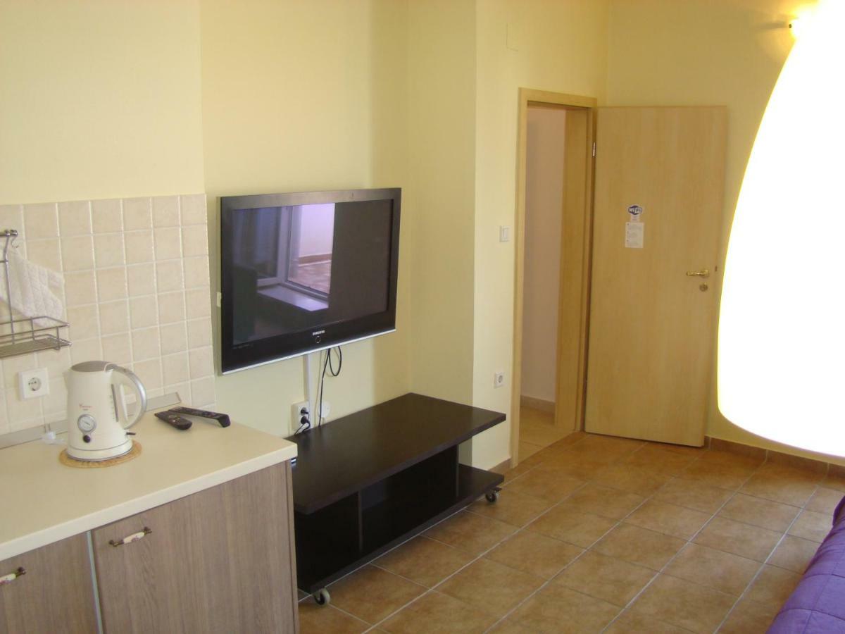 Apartments Ada Тучепи Екстер'єр фото